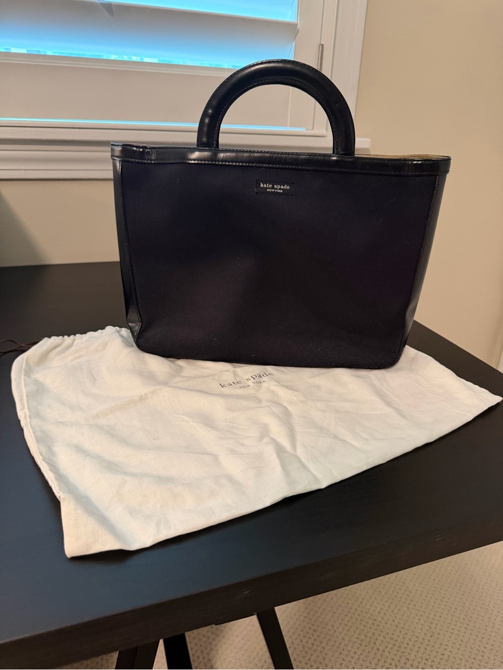 kate spade black structured top-handle tote